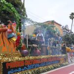 640px 2019 San Francisco Carnaval Grand Parade 431 49490263633 cropped Yak and Yeti Movers