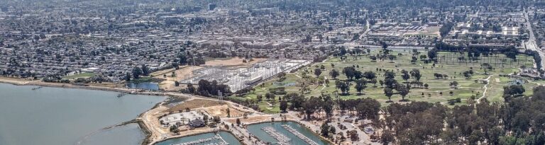 Coyote Point Marina and Golf Course Yak and Yeti Movers